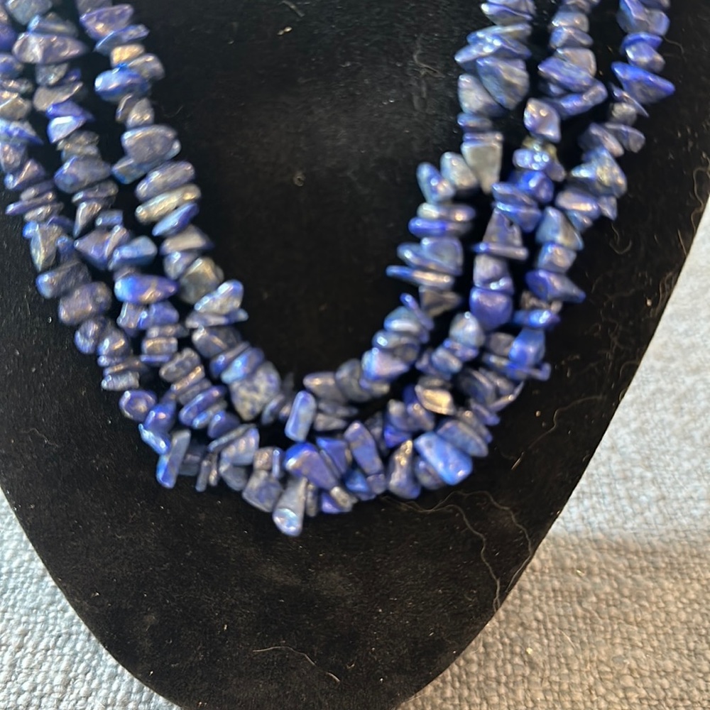 18” dark blue necklace